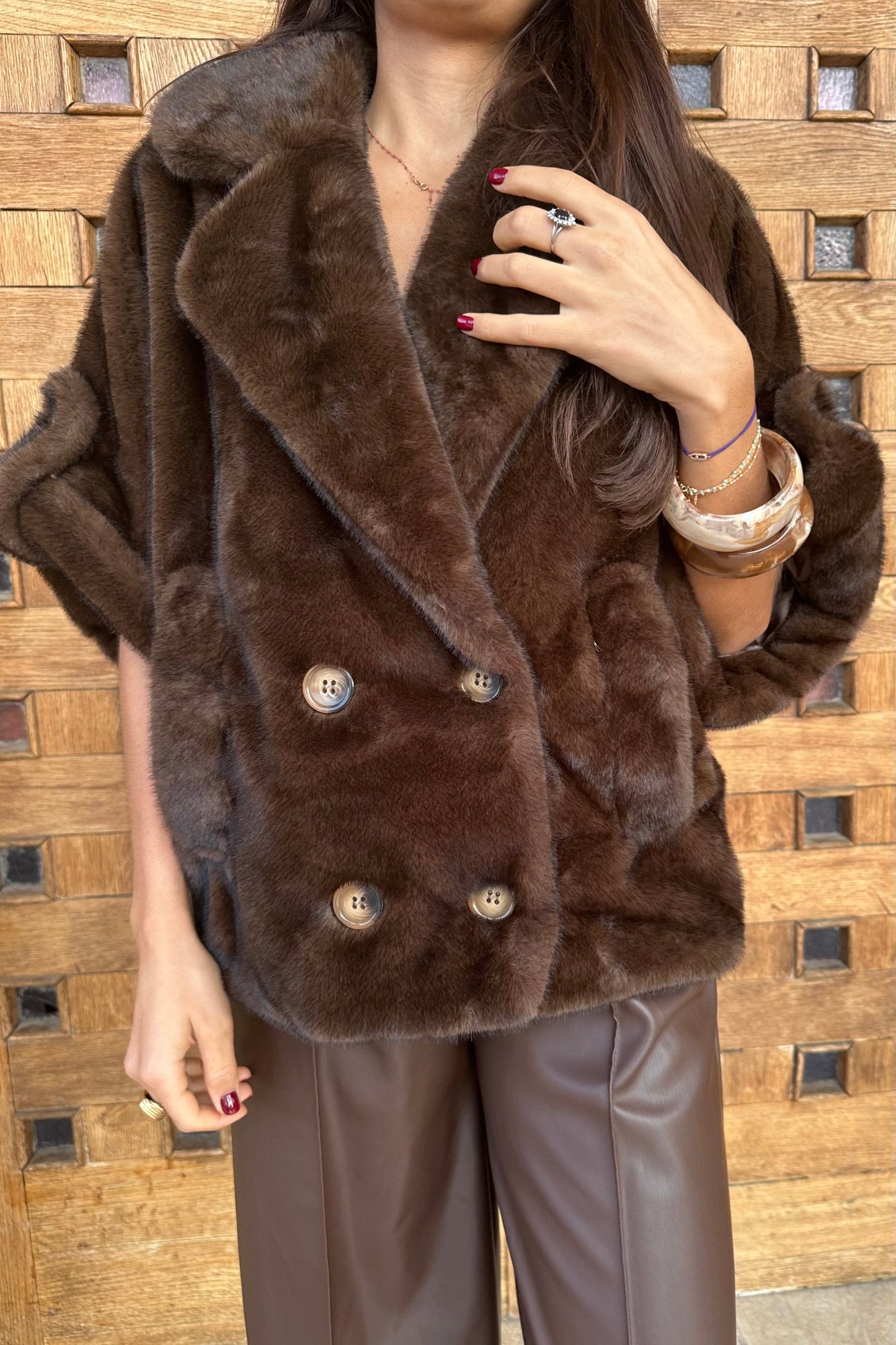 Fausse fourrure GEGE manches 3/4