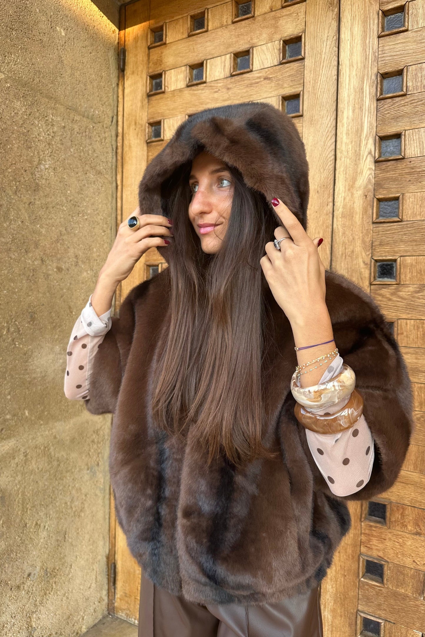 Fausse fourrure à capuche MARA