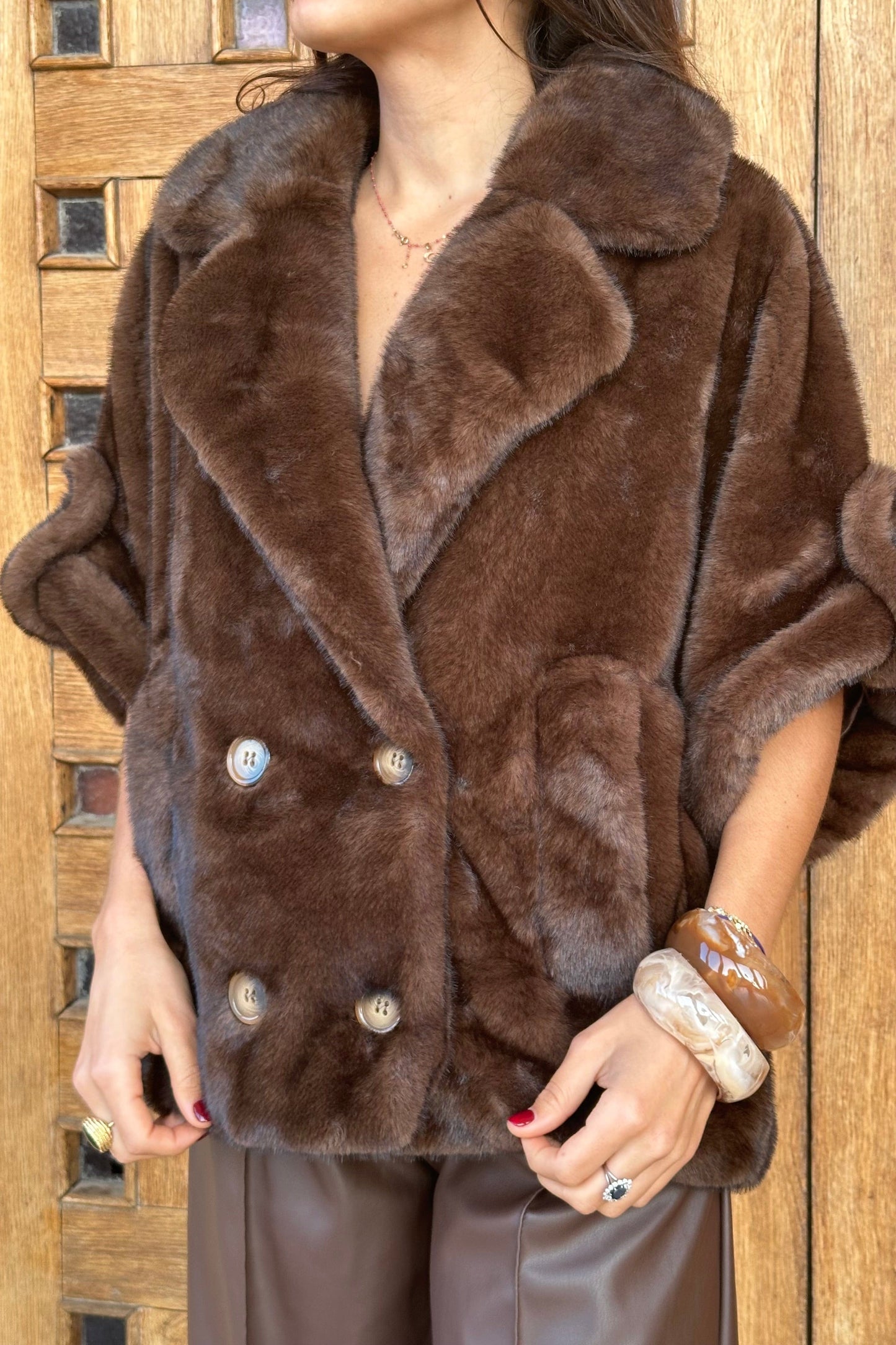 Fausse fourrure GEGE manches 3/4